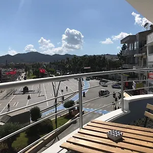  Apartment Trea Homes Marina Suites