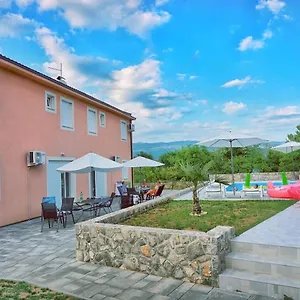 Kuk Appartamento Šilo