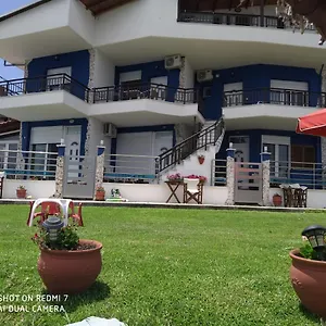 https://rooms-elena.hotelschalkidiki.net